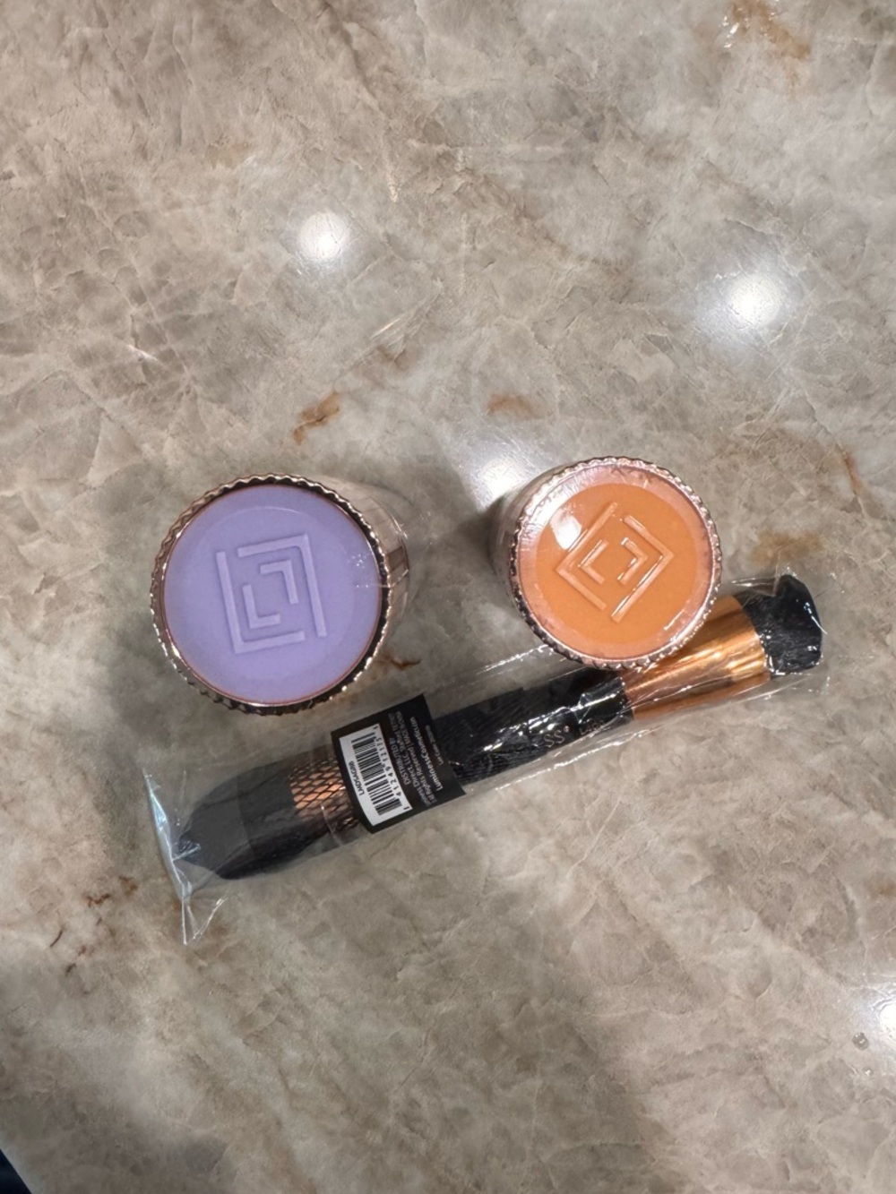 Luminess Primer & 040 Med Airbrush Foundation Spray Duo with Application Brush - Picture 4 of 7